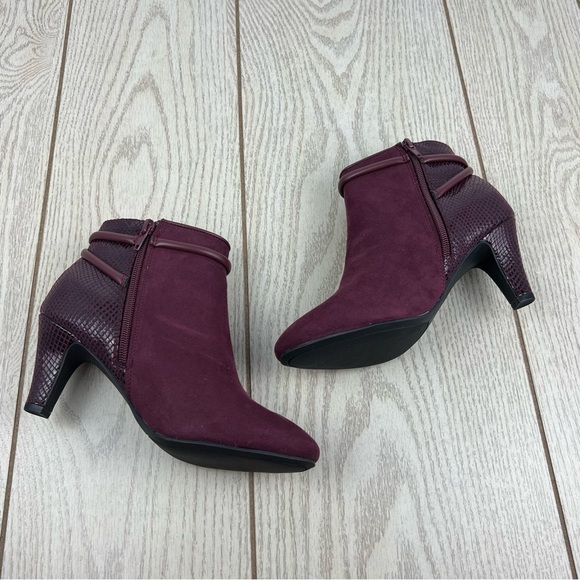 Karen Scott Women's Melinaa Reptile Buckle Detailed Booties 7M Wine MC $70 - Picture 5 of 10